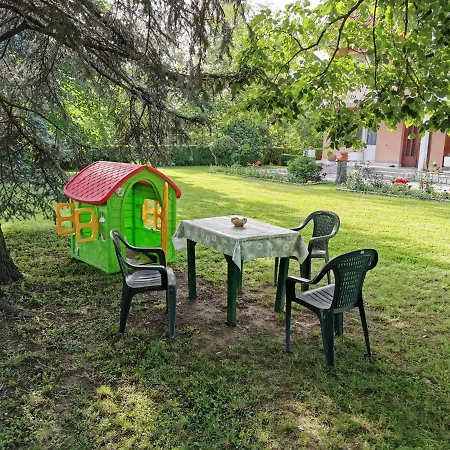 Domacinstvo Nikolic Apartment *