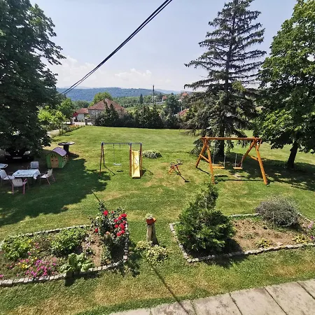 Domacinstvo Nikolic *