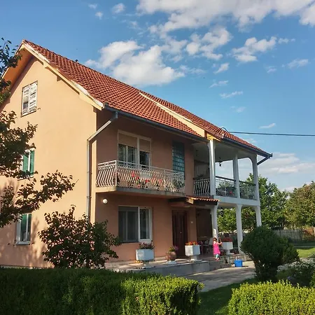 Domacinstvo Nikolic * Valjevo